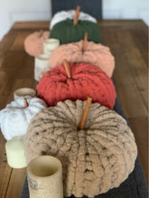 Load image into Gallery viewer, Chenille Chunky Knit Pumpkins
