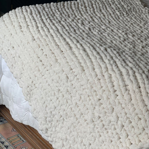 Chunky Knit Cream Blanket