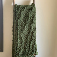 Load image into Gallery viewer, Chunky Knit Blanket Large
